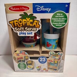 NWT Melissa & Doug Disney Wooden Tropical Soft Serve Play food Set toy
